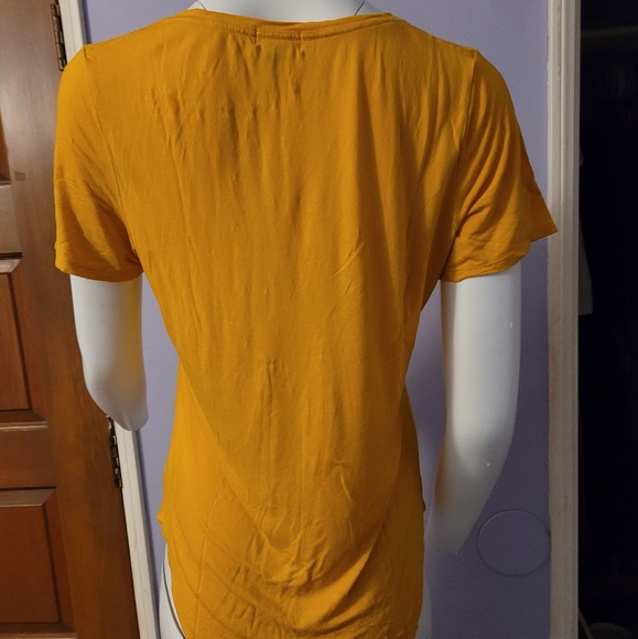 Yellow - Picture 6 of 9